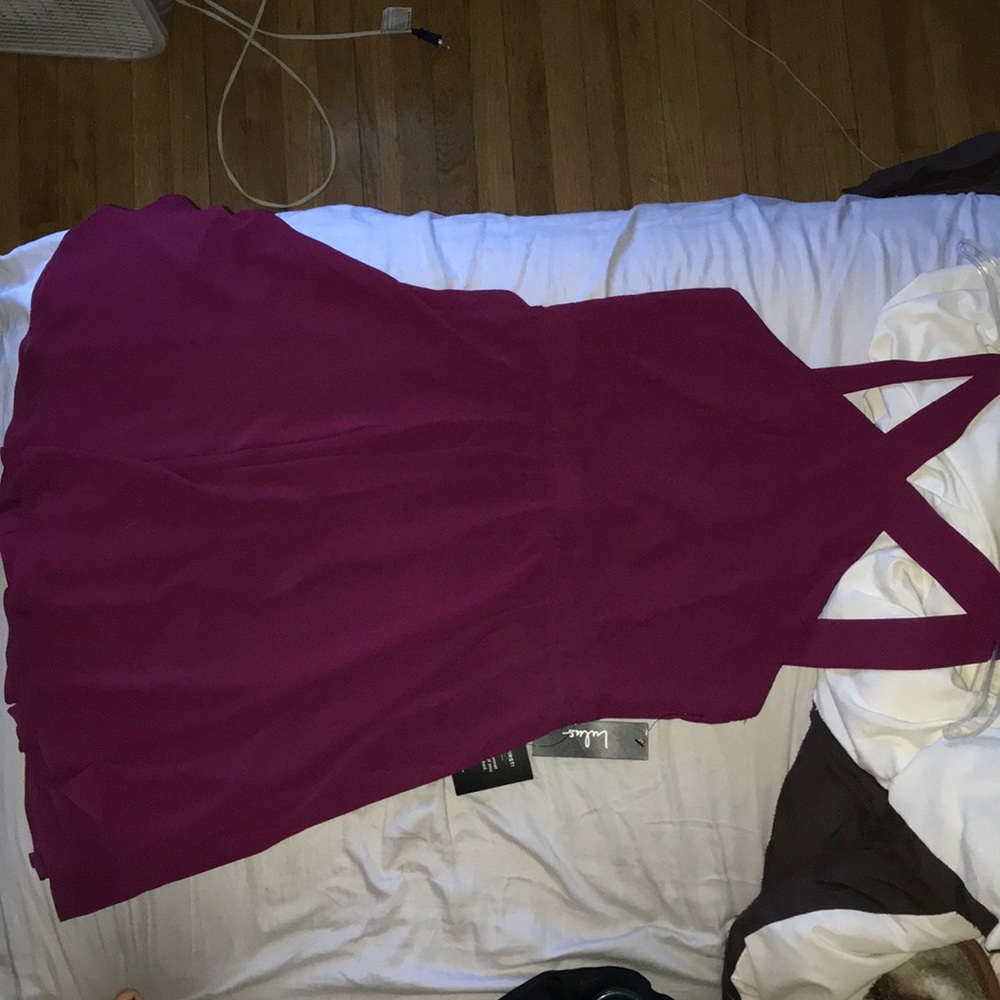 Lulu’s red dress